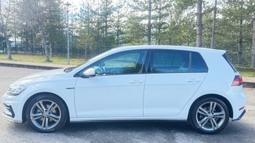 Volkswagen Golf 2.0 TDI DSG 5p. Highline BlueMotion Technology R -Line