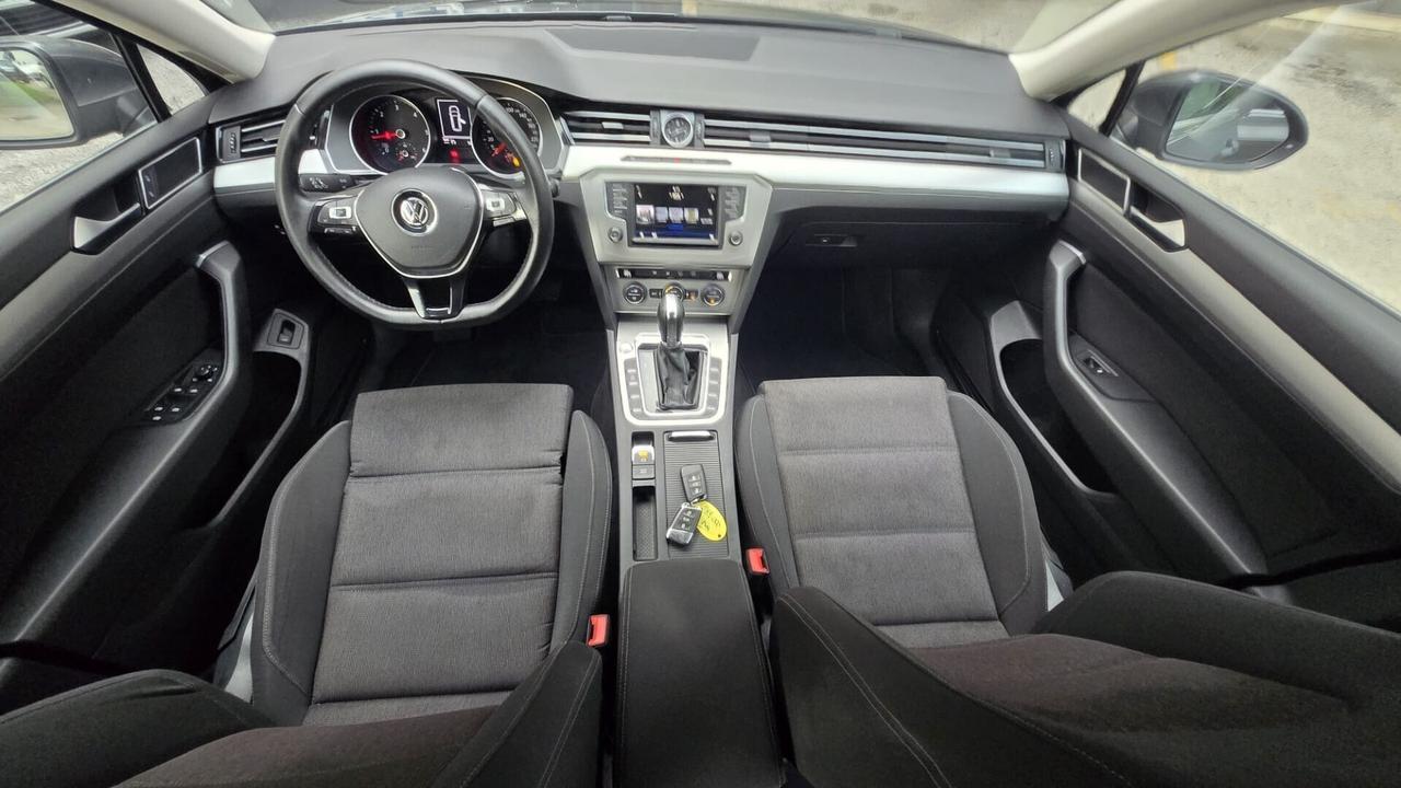 Volkswagen Passat Variant 1.6 TDI SCR DSG Business