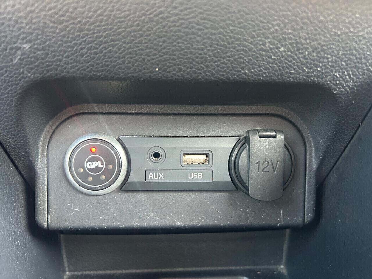 Kia Rio Eco gpl cool 1.2 benzina/gpl 83cv