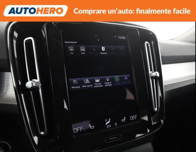 VOLVO XC40 B4 AWD Geartronic Momentum Pro