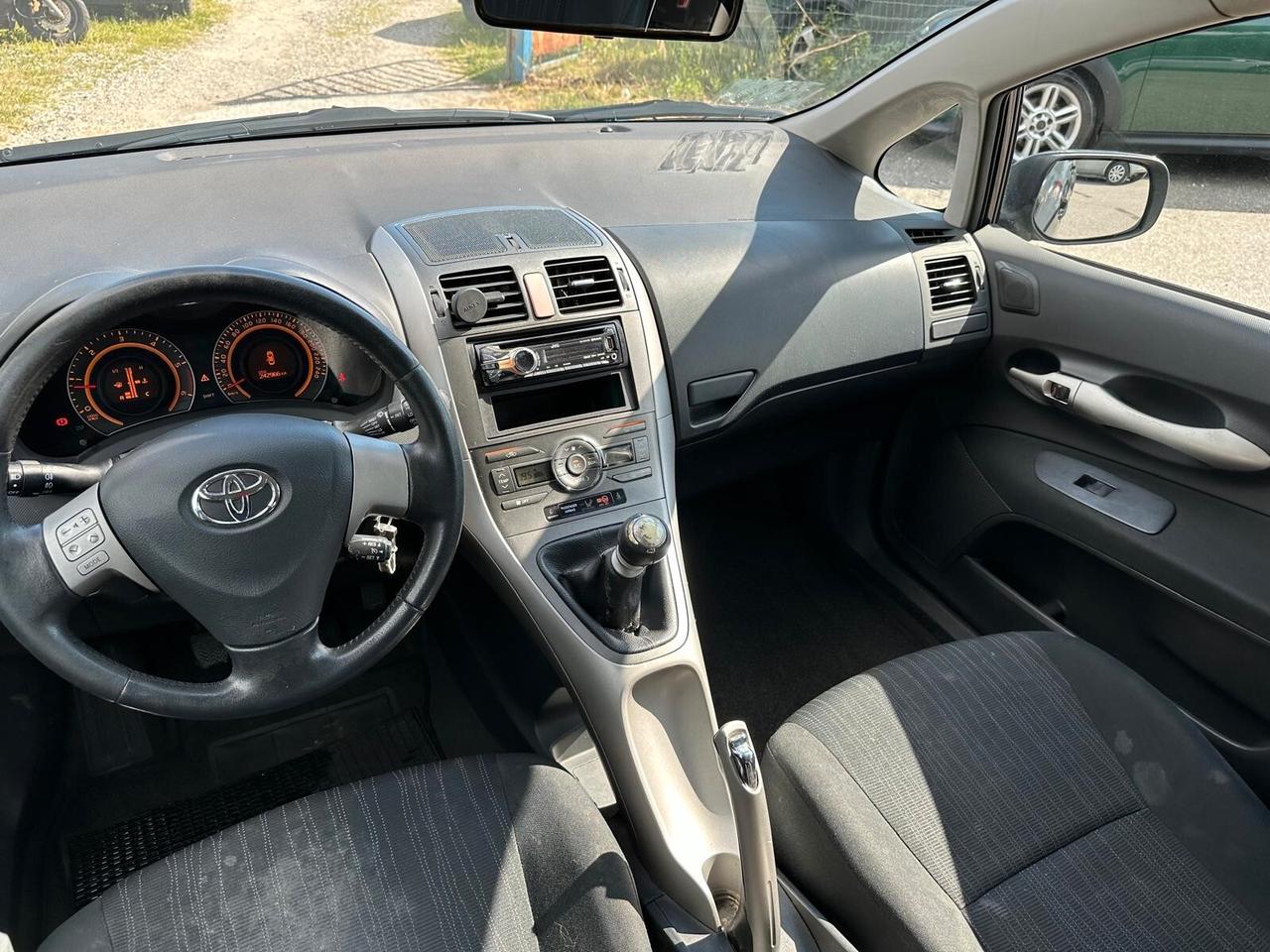 Toyota Auris 2.0 D-4D DPF 5 porte Sol