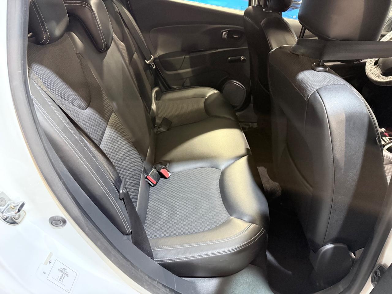 Renault Clio Sporter dCi 8V 75 CV Duel