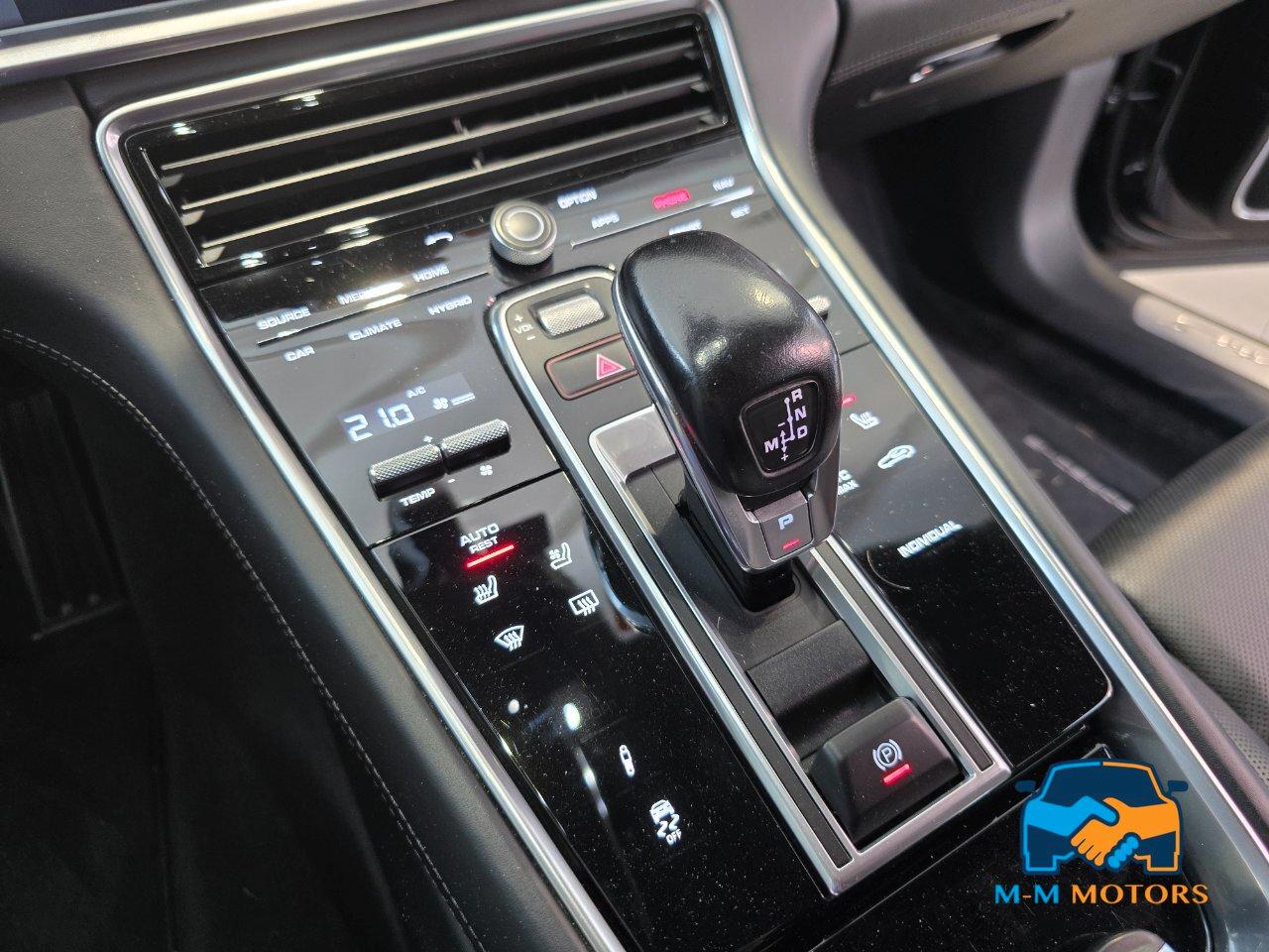 Porsche Panamera Sport Turismo 4.0 Turbo S e-hybrid auto IVA ESP 40%
