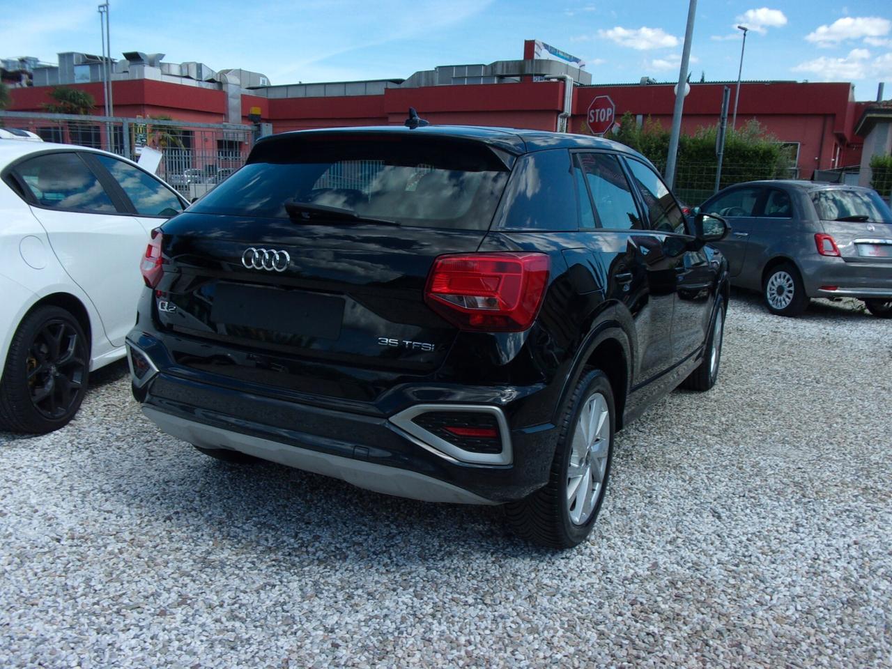 Audi Q2 35 TFSI S tronic Business