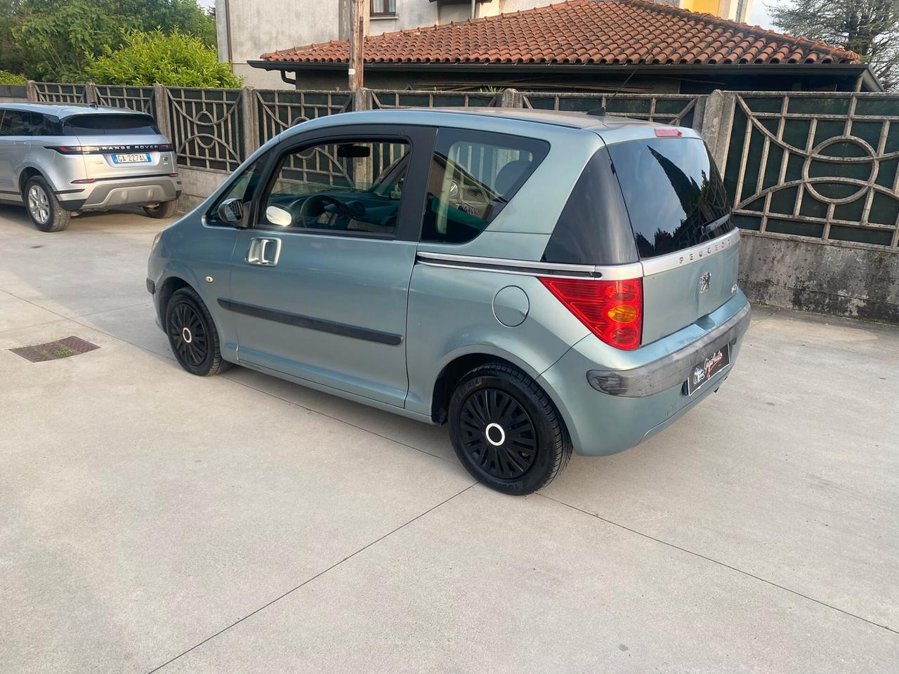 Peugeot 1007 1.4 HDi Trendy