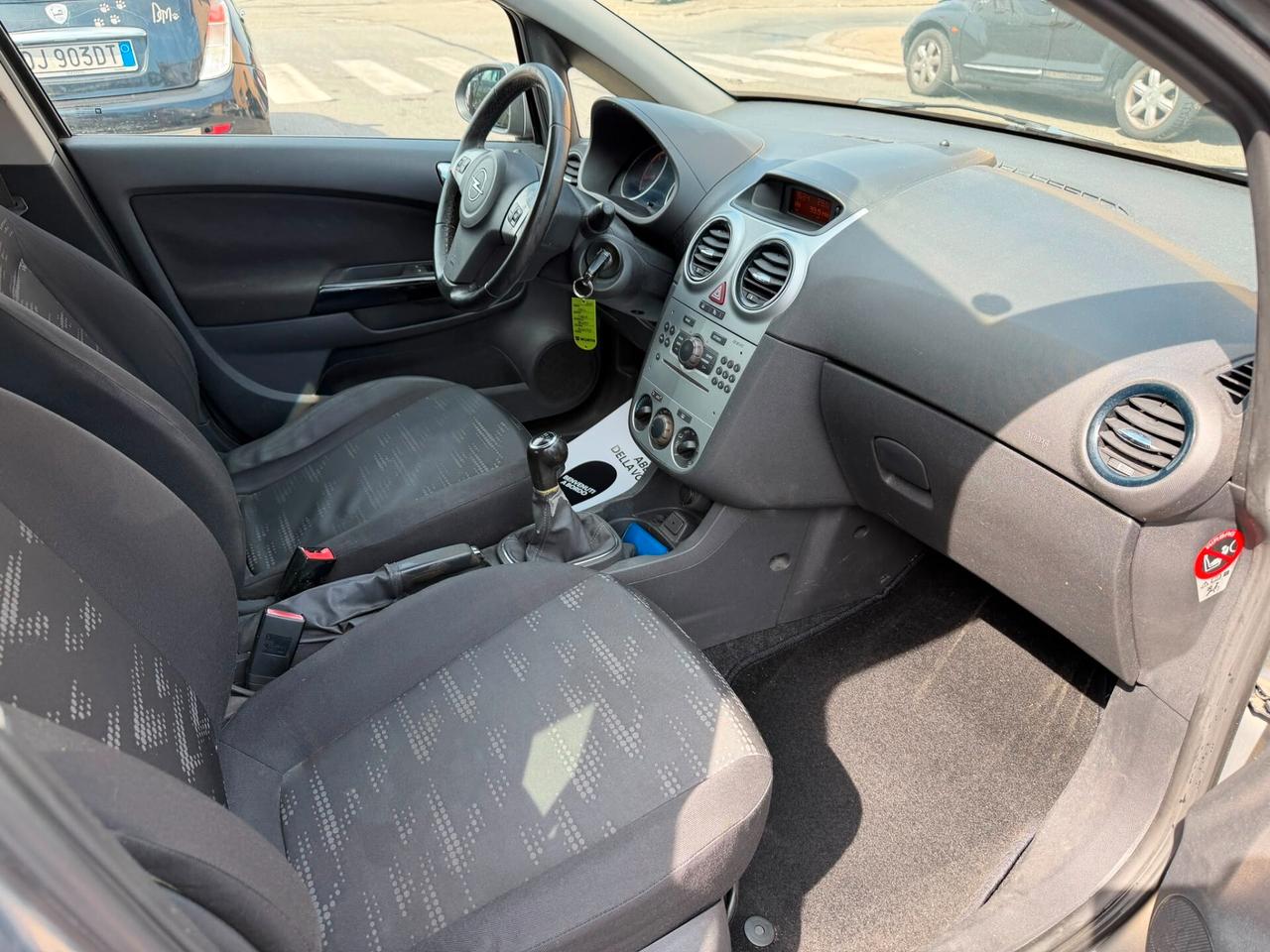Opel Corsa 1.2 5 porte Cosmo