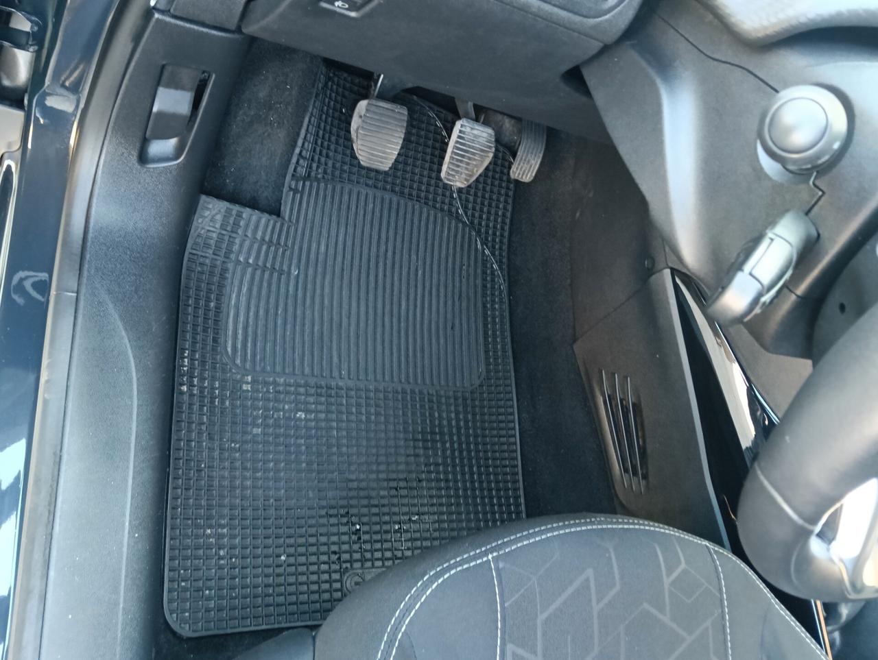 Peugeot 2008 Puretech active