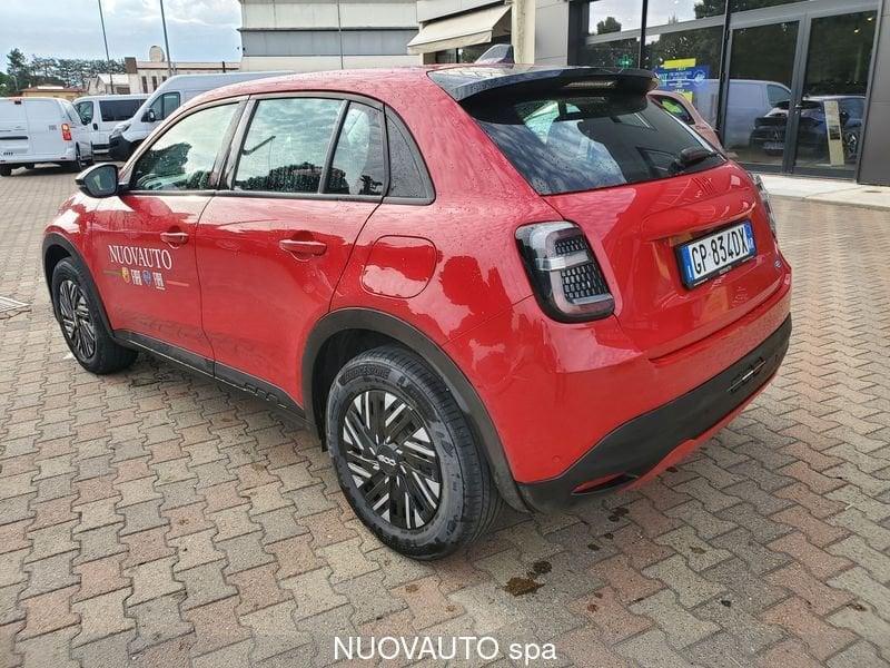 FIAT 600e Red