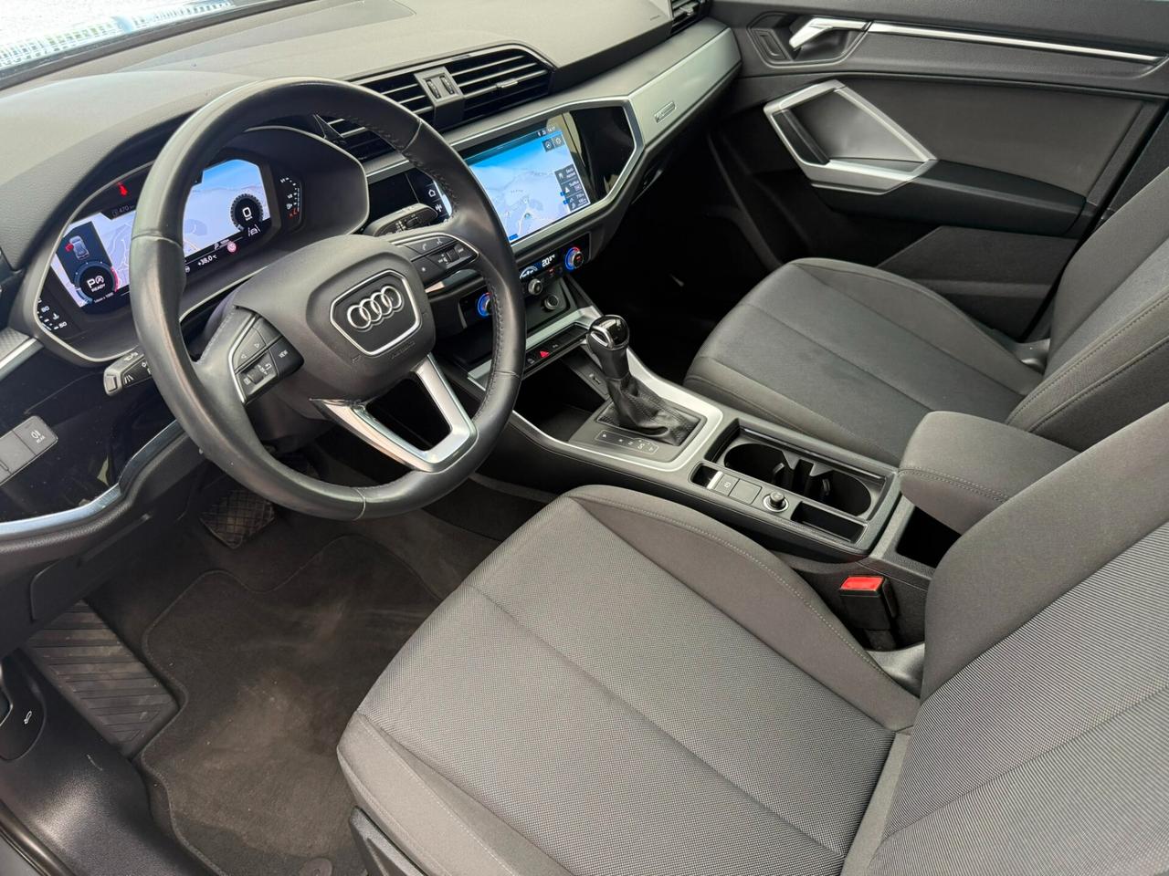 Audi Q3 35 TDI S tronic Business Advanced