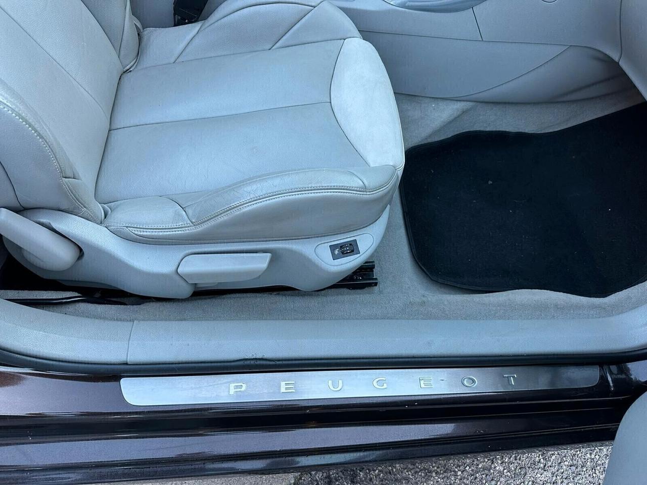 Peugeot 308 1.6 THP 150CV CC Féline