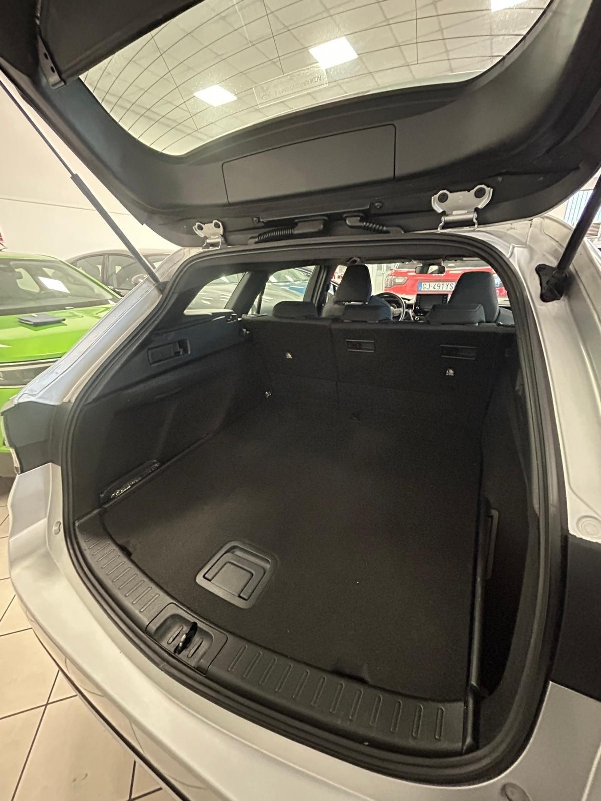 Toyota Corolla Touring Sports 1.8 Hybrid Business