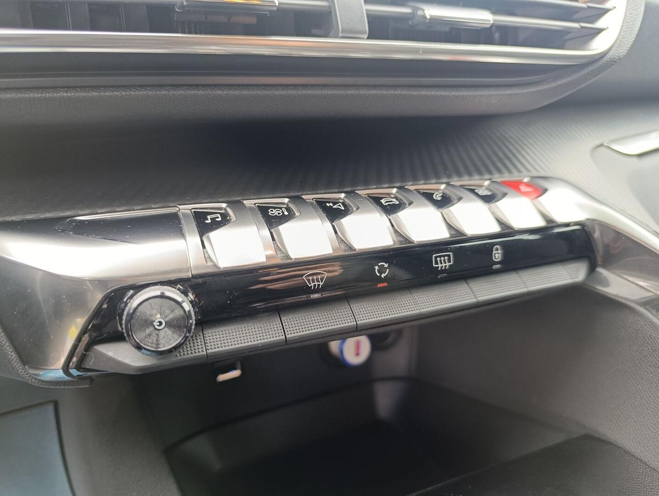 Peugeot 5008 1.5 bluehdi Business s&s 130cv 7p.ti eat8