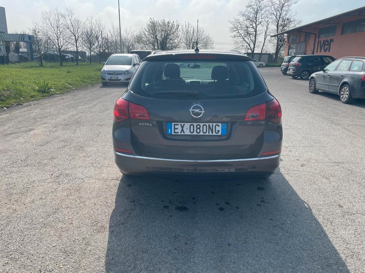 Opel Astra 1.4 Turbo 140CV Sports Tourer GPL Tech Elective