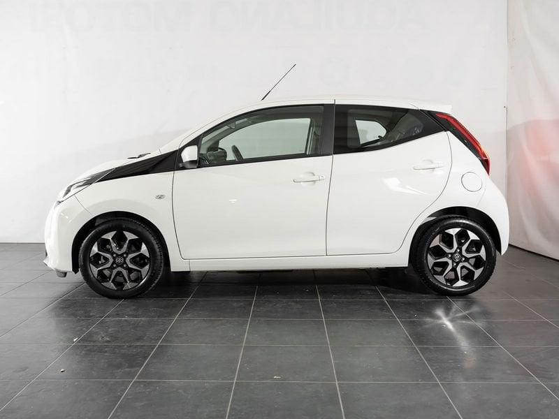 Toyota Aygo Connect 1.0 VVT-i 72 CV 5 porte x-play