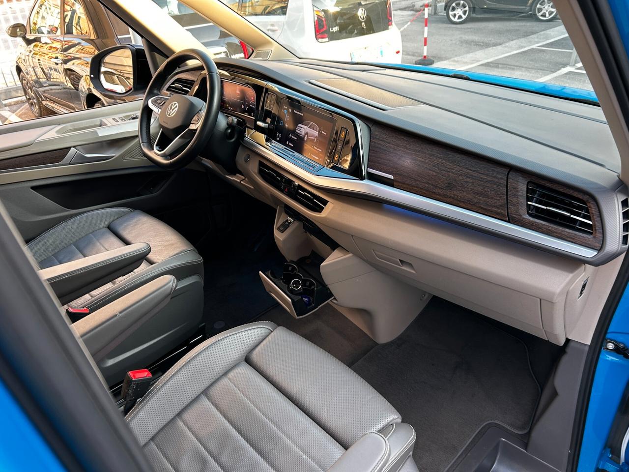 Volkswagen Multivan 2.0 TDI 150CV DSG Style 2023