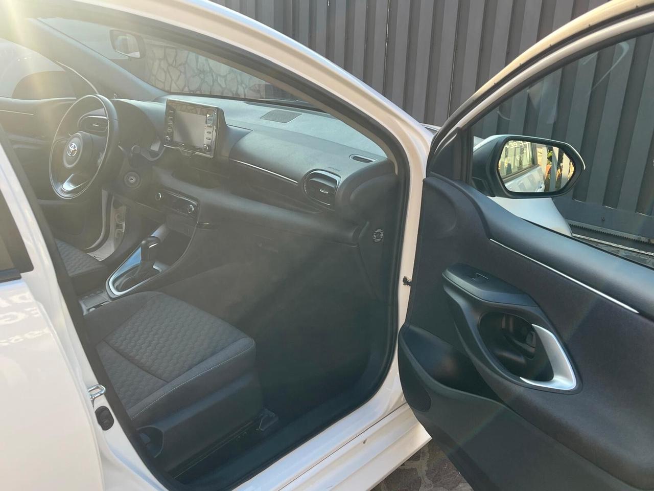 Toyota Yaris 1.5 Hybrid 5 porte Active