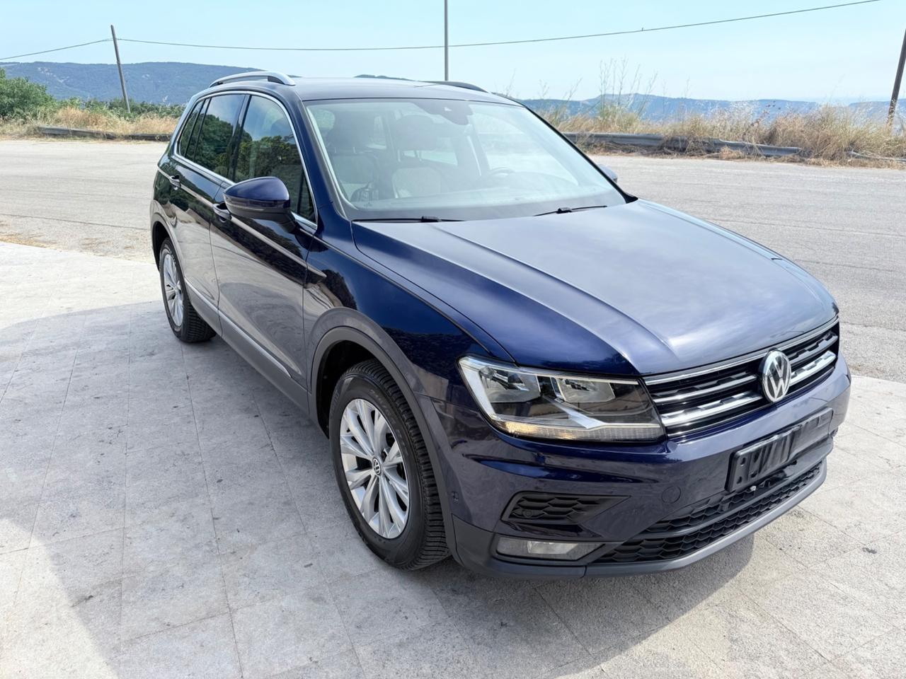 Volkswagen Tiguan 2.0 TDI SCR DSG 4MOTION Business BMT