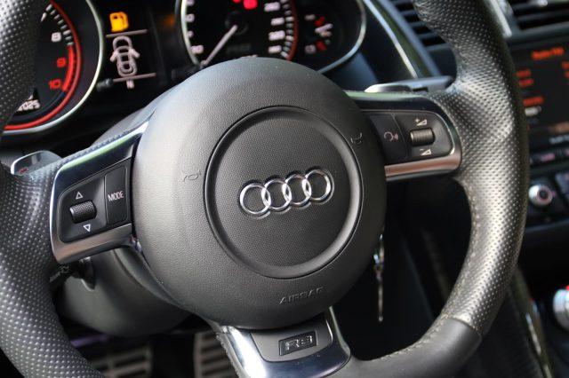 AUDI R8 Spyder 5.2 V10 FSI quattro R tronic