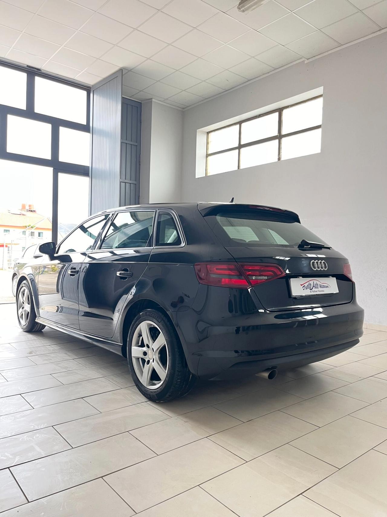 Audi A3 Sportback 1.6 TDI Attraction