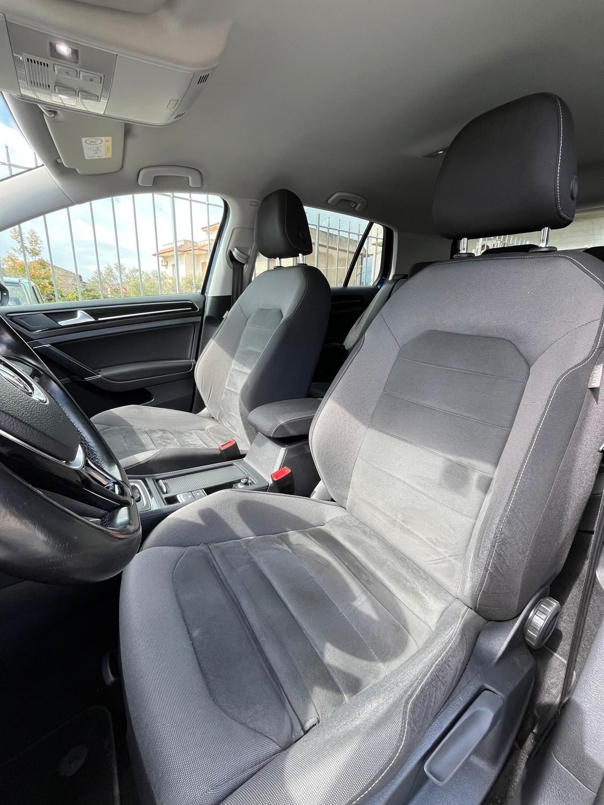 Volkswagen Golf 2.0 TDI 5p. Highline BlueMotion Technology