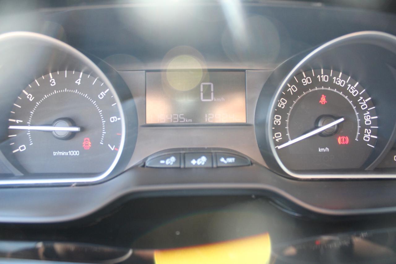 Peugeot 2008 1.2 PureTech 82 Allure