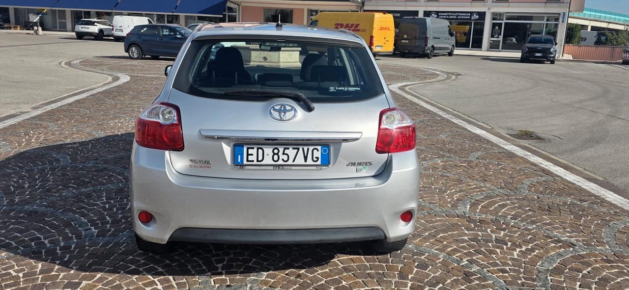 Toyota Auris 1.4 D-4D 5 porte Sol