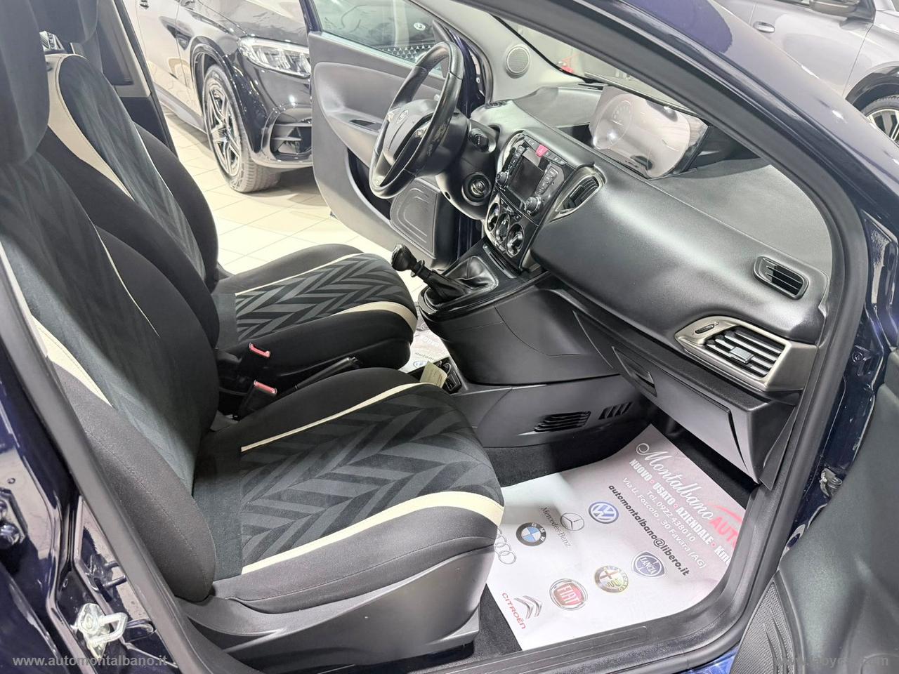 LANCIA Ypsilon 1.2 69 CV 5p. Gold