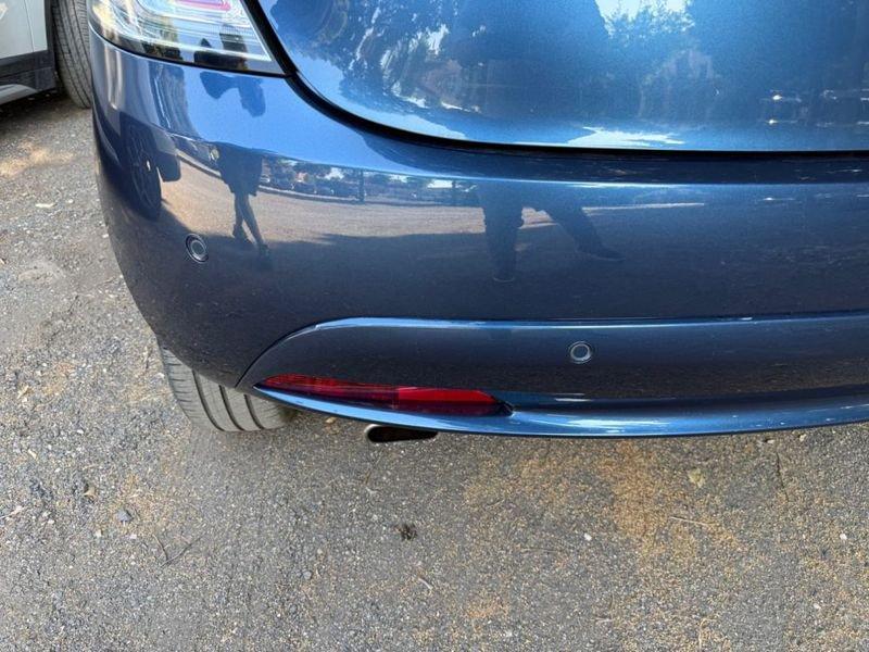 Lancia Ypsilon 1.0 FireFly Hybrid GOLD.+ GPL