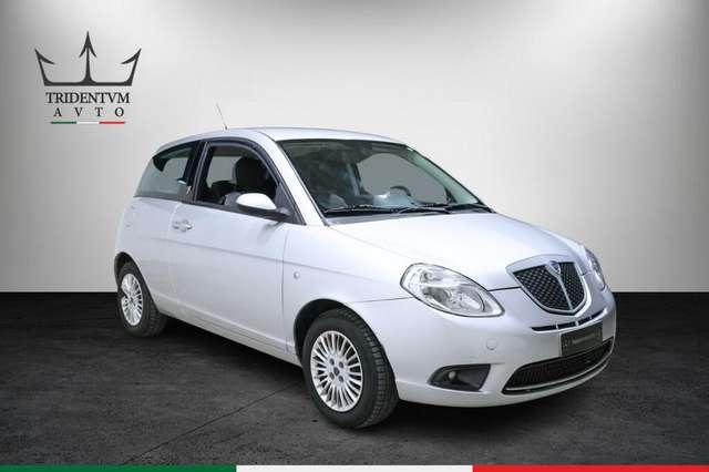 Lancia Ypsilon 1.2 8v Oro Plus