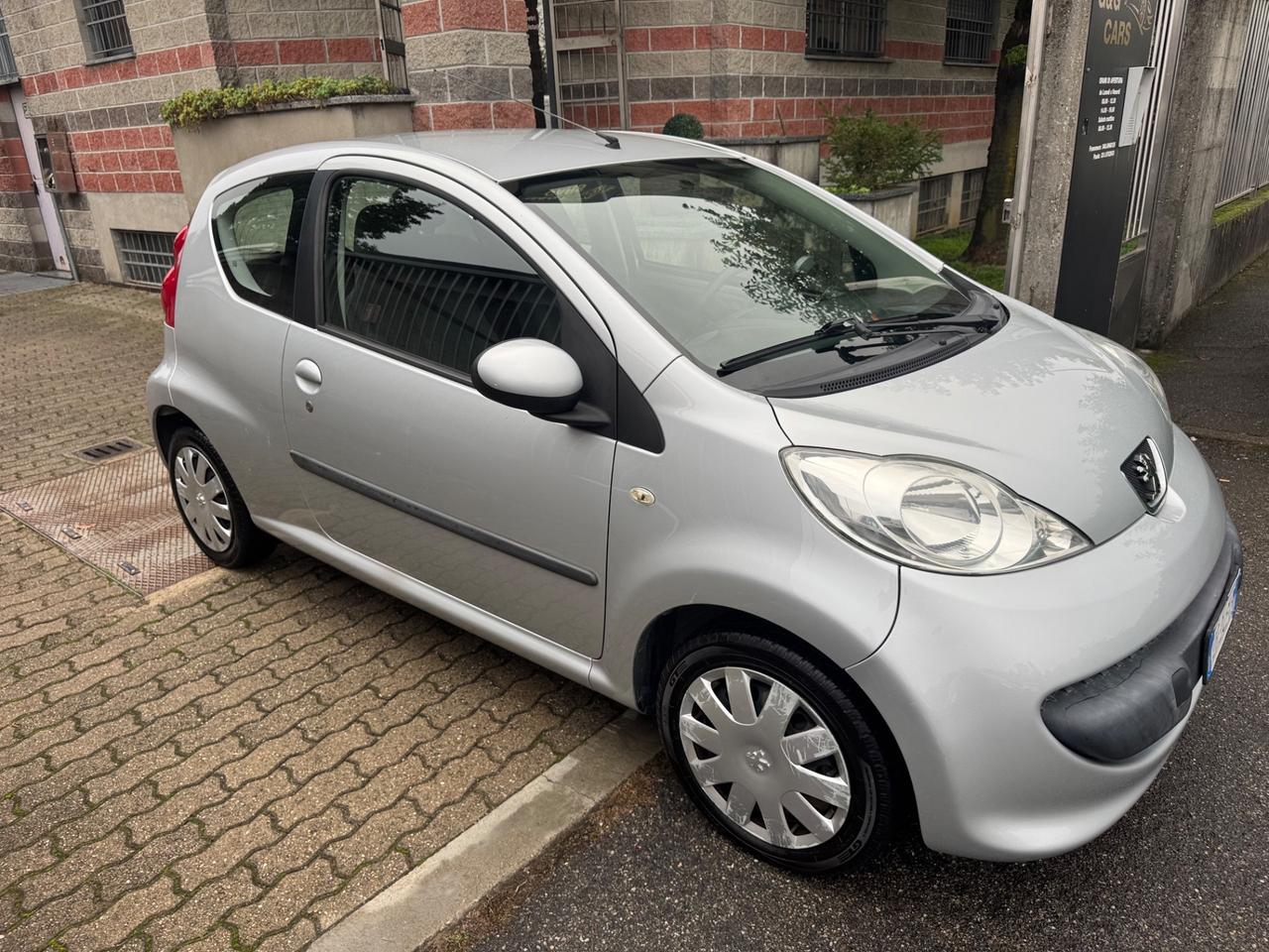 Peugeot 107 1.0 68CV 3p. Neopatentati