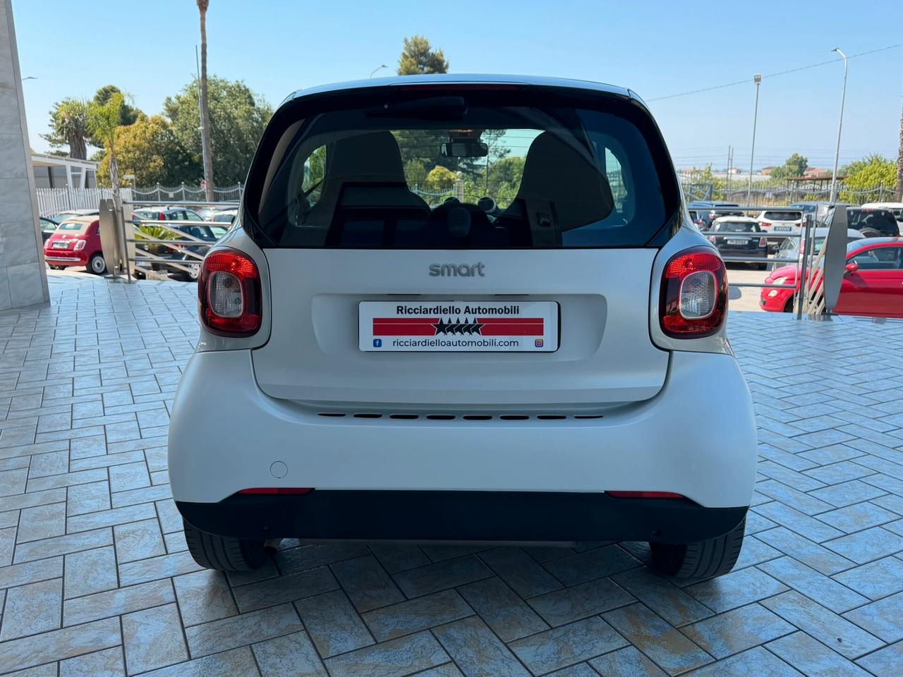 Smart ForTwo 1.0 71 coupé Passion - bianco opaco