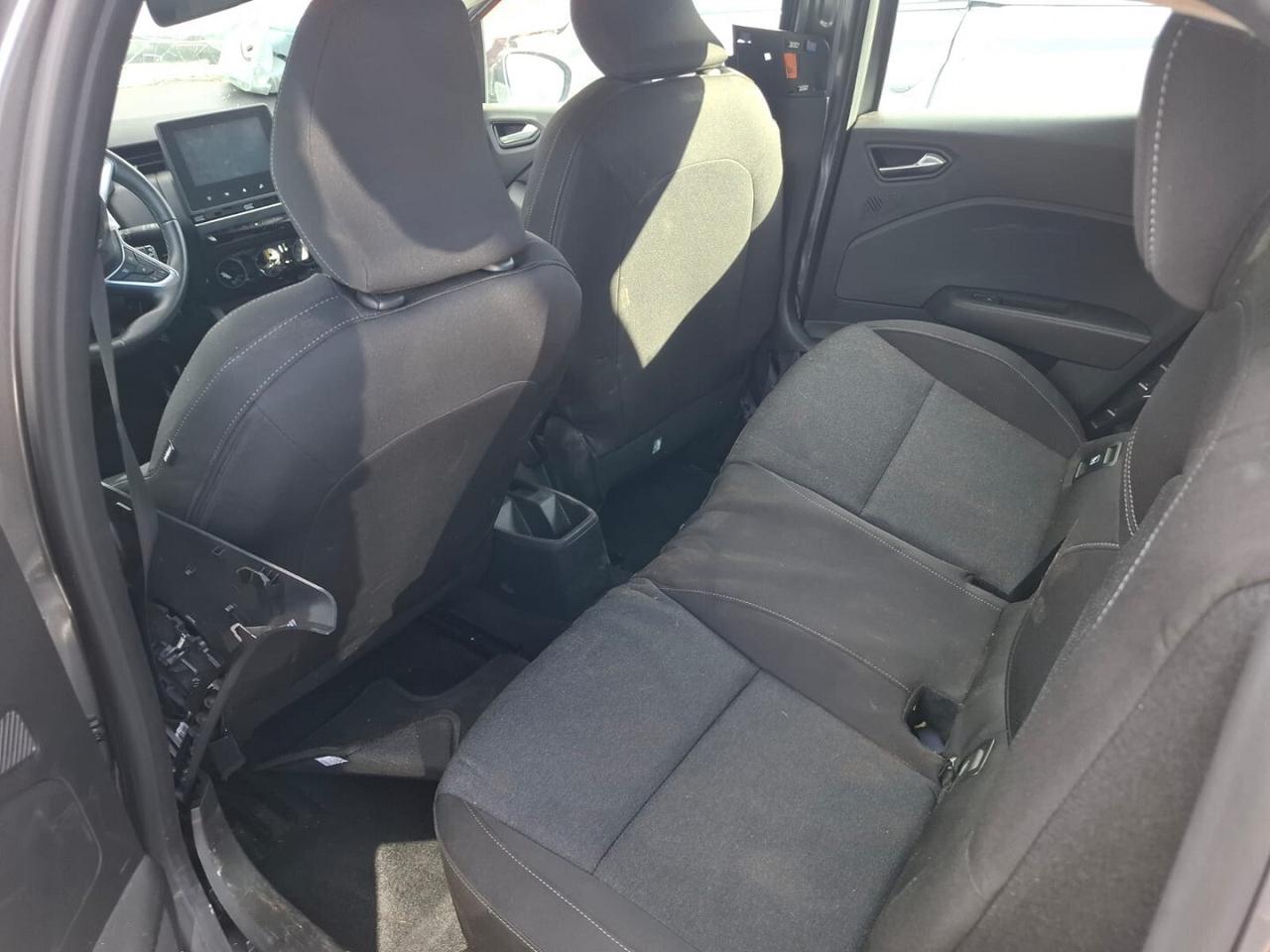 RENAULT CLIO INTENS IBRIDA 2023 SINISTRATA