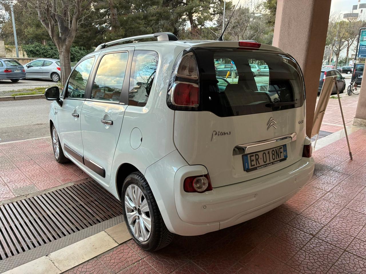 Citroen C3 Picasso 1.6HDi 90cv perfetta garantita-13