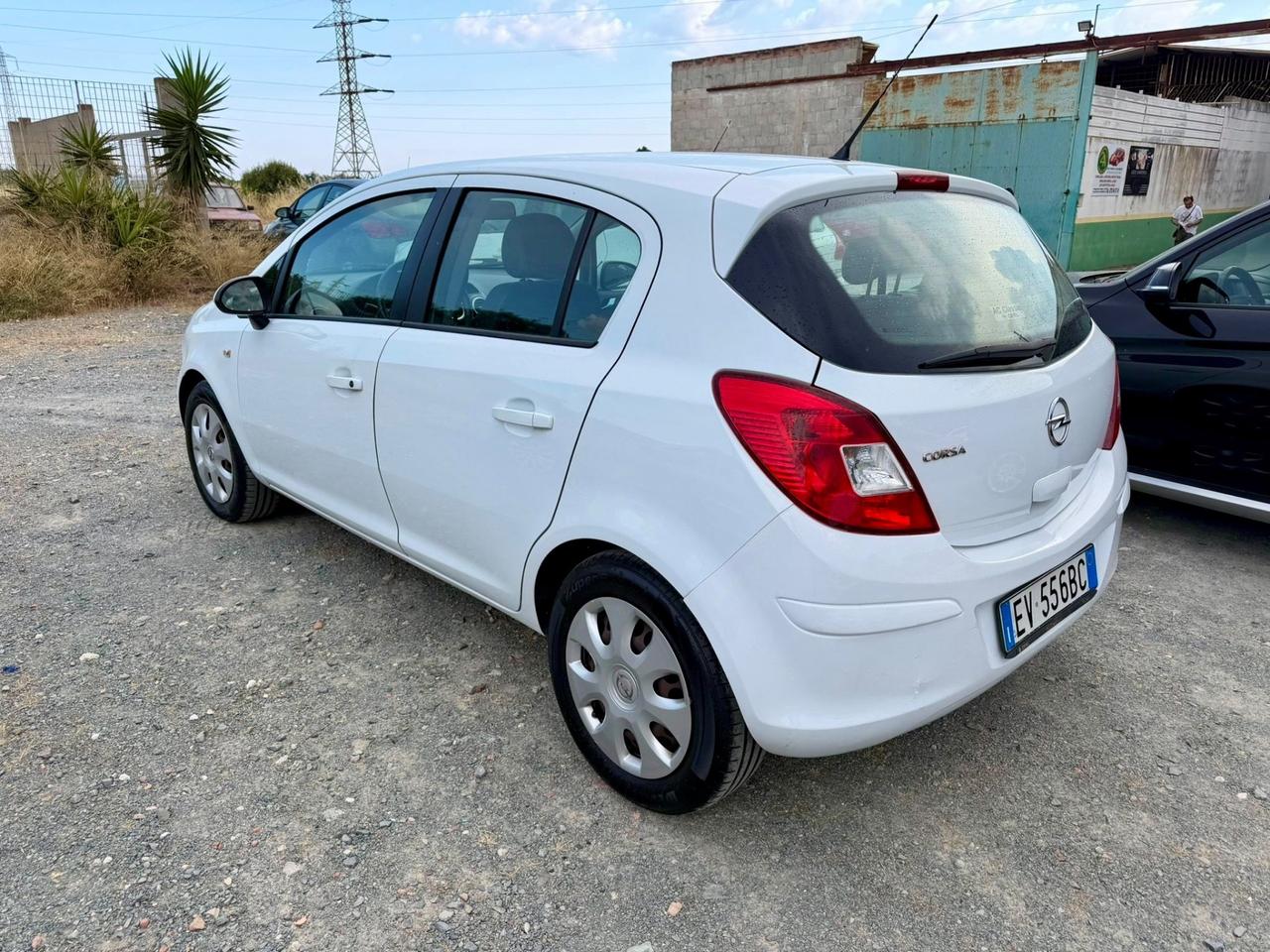 Opel Corsa 1.0 Benzina- Neopatentati- Anche Permuta