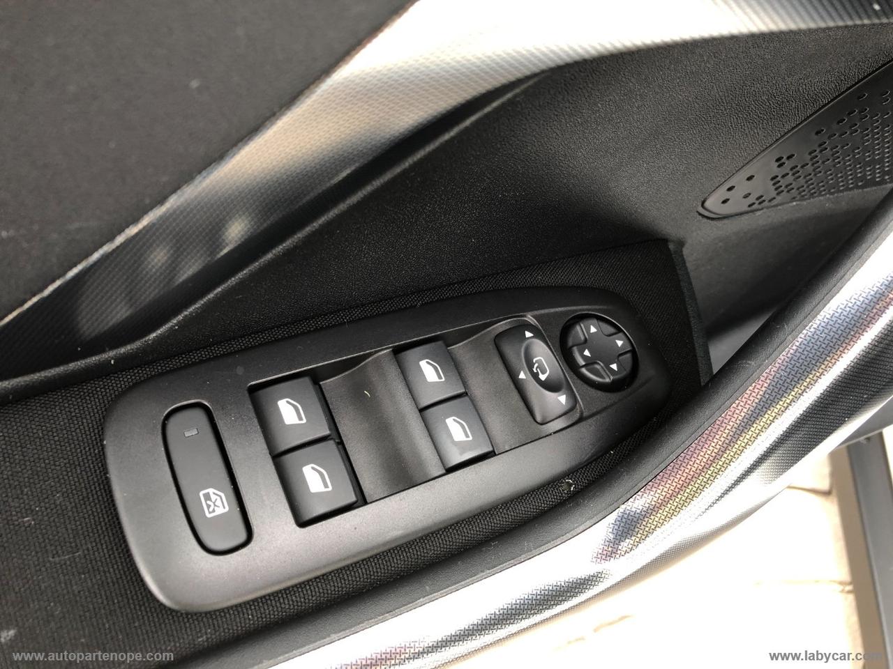 PEUGEOT 2008 BlueHDi 120 S&S Allure