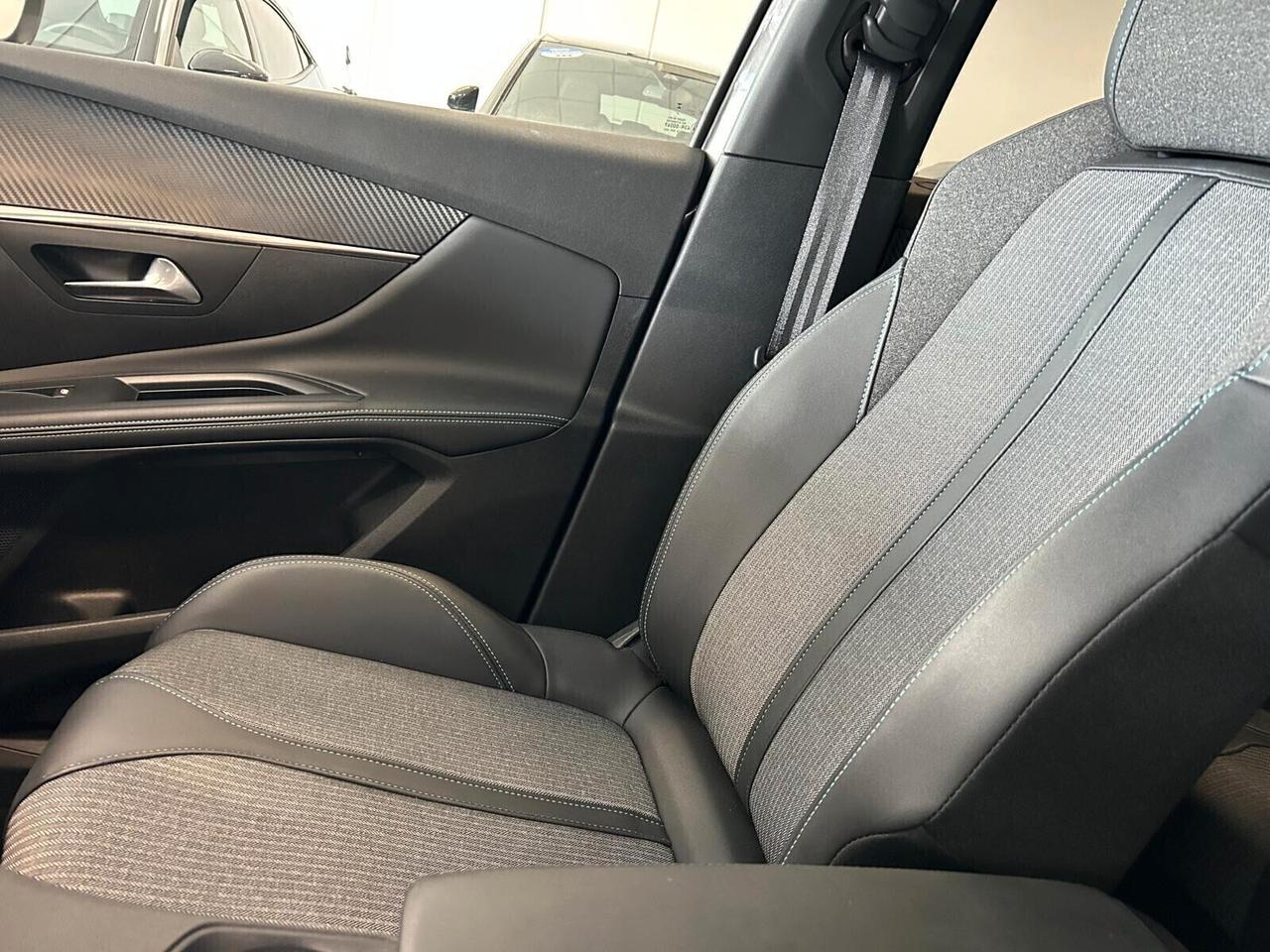 Peugeot 5008 ALLURE PACK PureTech 130 7 posti SPOTICAR