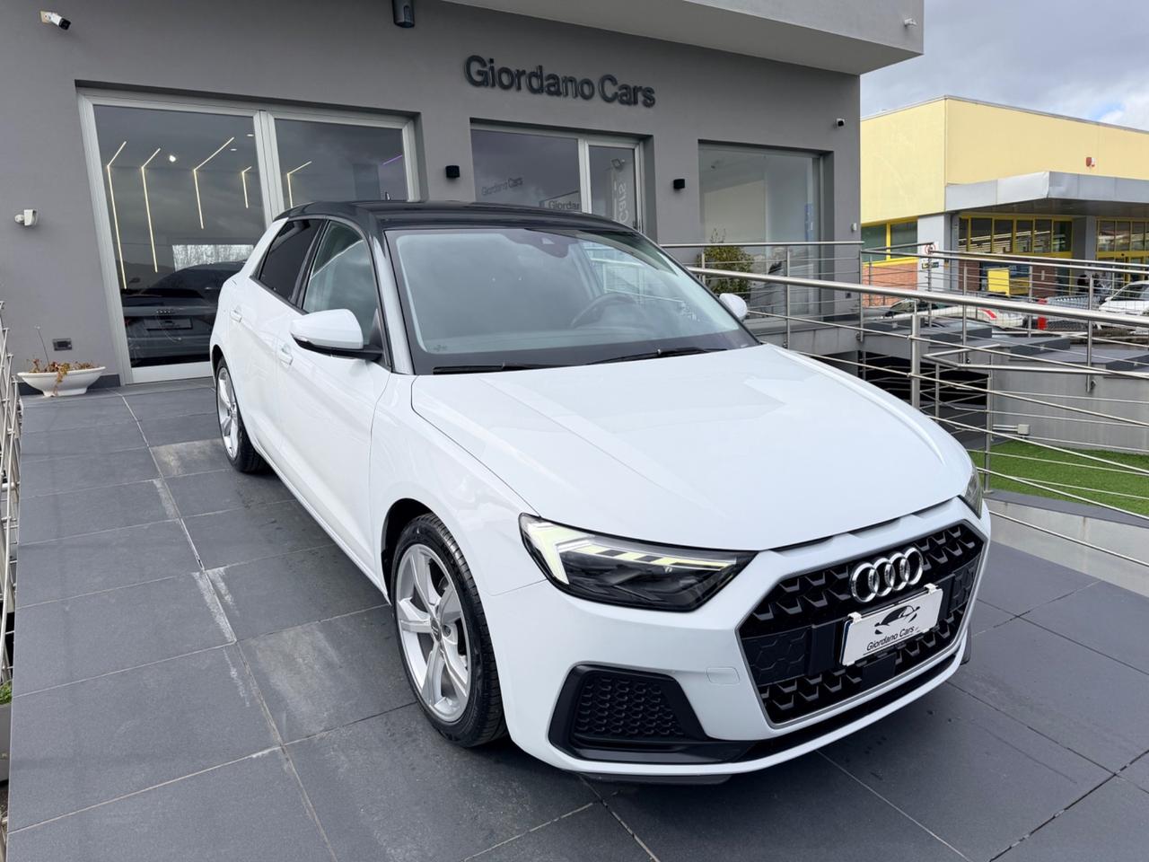 Audi A1 SPB 30 TFSI S tronic line edition per neopatentati