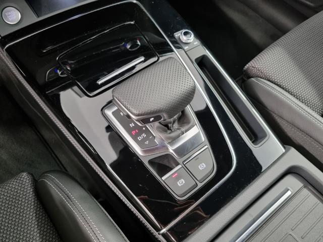 AUDI Q5 40 TDI 204 CV quattro Identity Black SLINE STRONIC