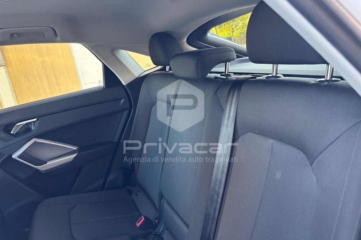 AUDI Q3 SPB 35 TDI quattro S tronic Business Plus