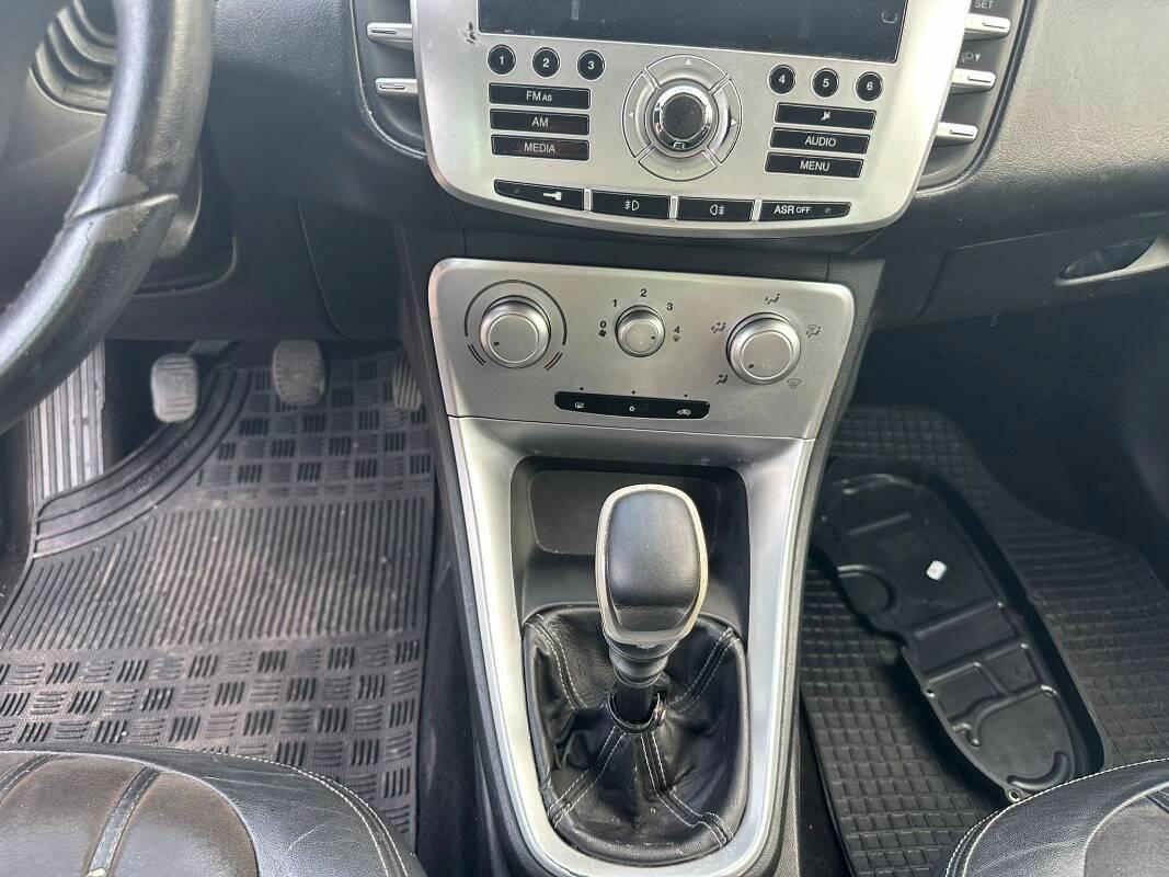 Lancia Delta 1.6 mjt Platino 120cv dpf