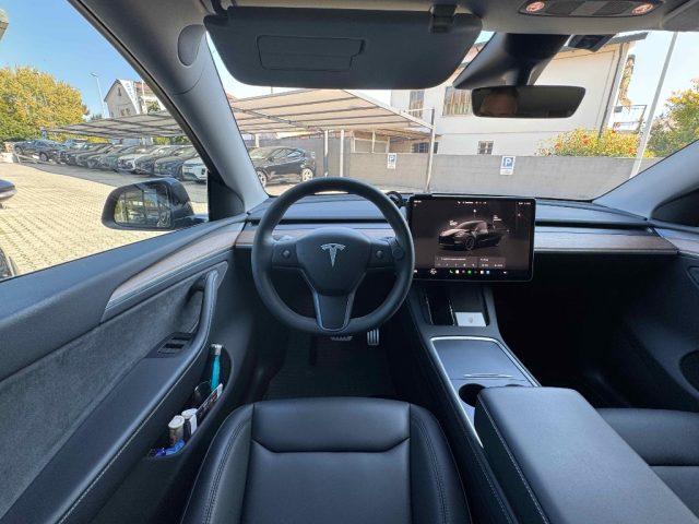 TESLA Model Y Performance AWD