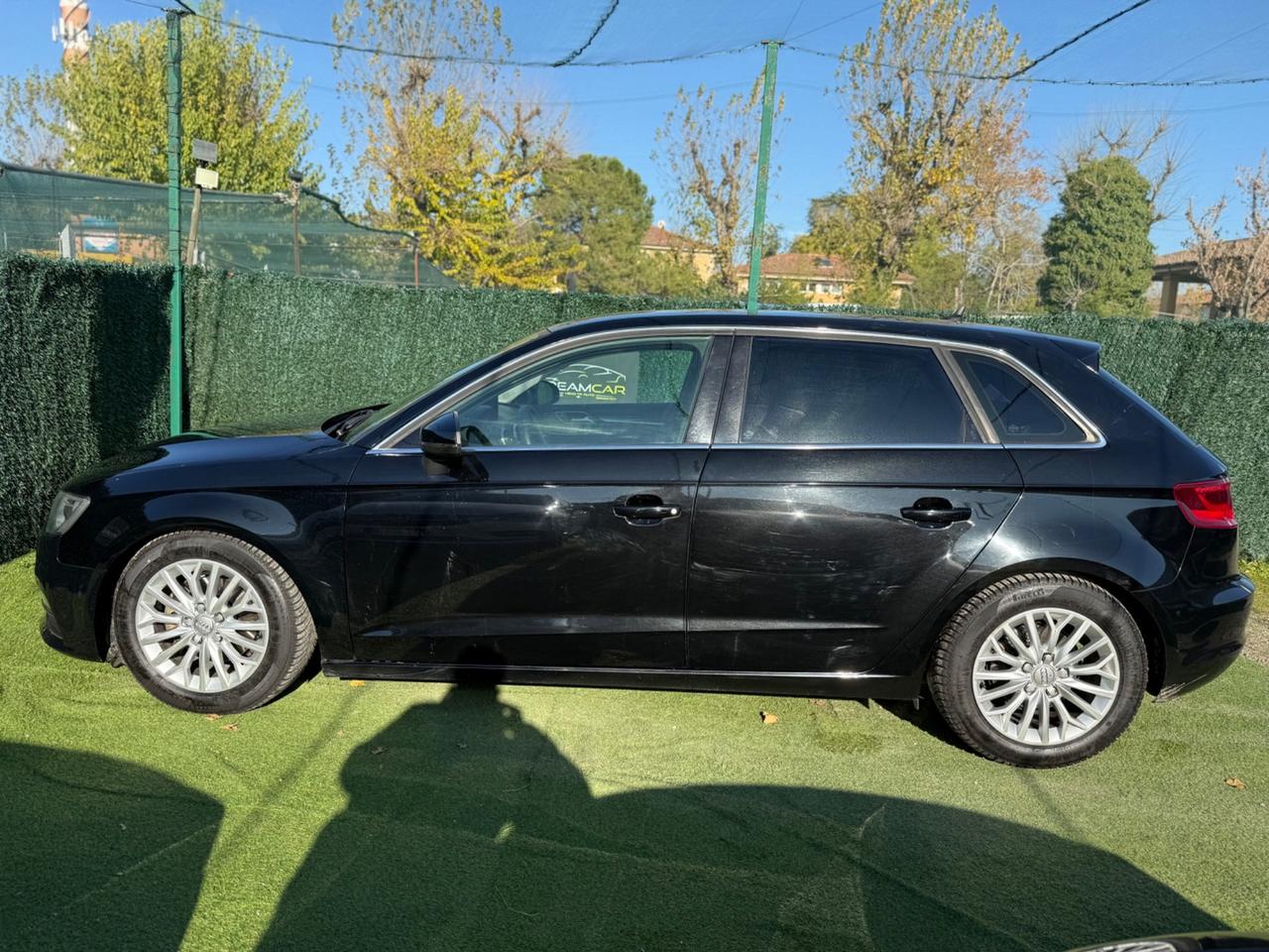 Audi A3 2014 1.6 DIESEL NEOPATENTATI FARI LED NAVI FULL