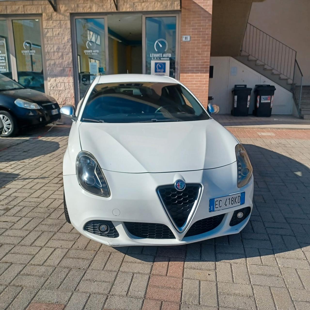 MOLTO BELLA GIULIETTA 2.0TDI 170CV