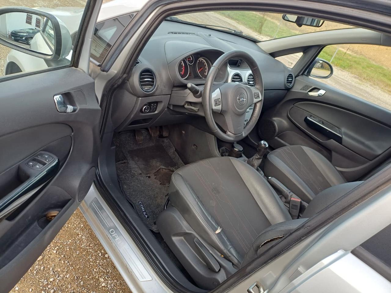 Opel Corsa 1.2 85CV 5 porte GPL-TECH Edition