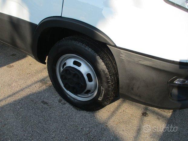 Iveco Daily 35C16 2.3 160CV E6D FURGONE 4.30M+PEDA