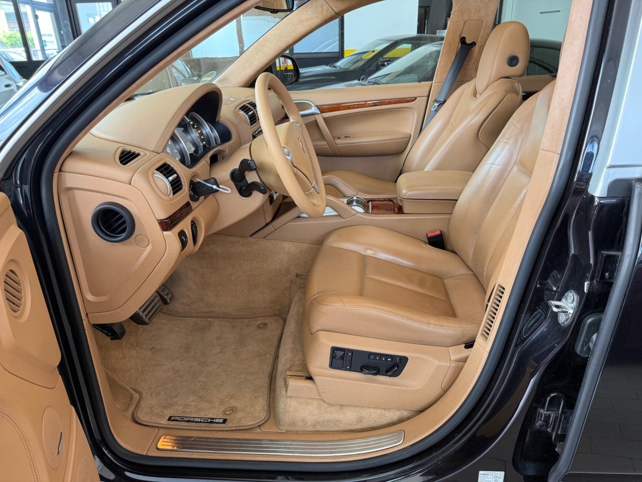 Porsche Cayenne 4.5 cat Turbo