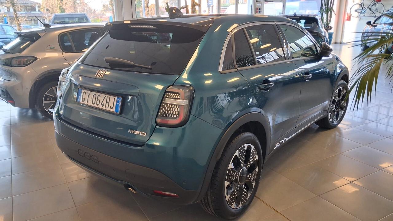 Fiat 600 Hybrid 100 CV DCT MHEV La Prima