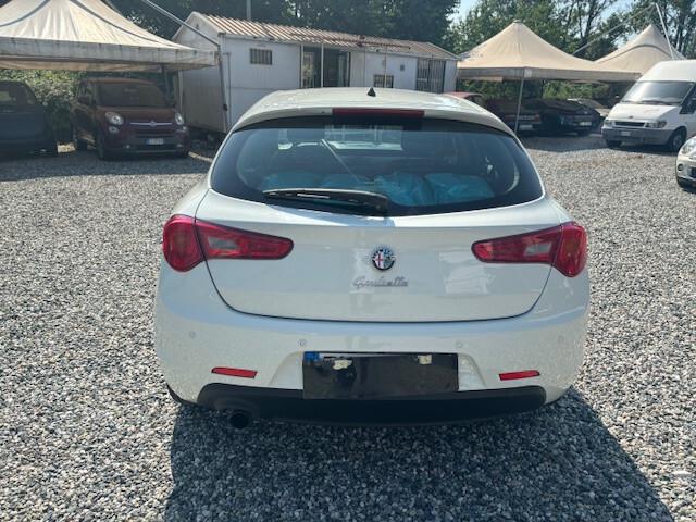 Alfa Romeo Giulietta 1.6 JTDm-2 105 CV Distinctive