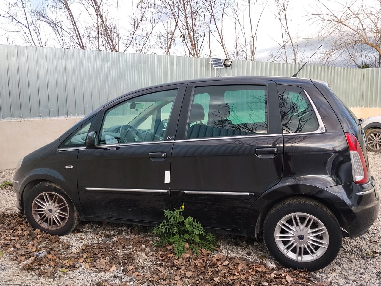 Lancia MUSA 1.3 Mjt 95 2012 LEGGI ANNUNCIO