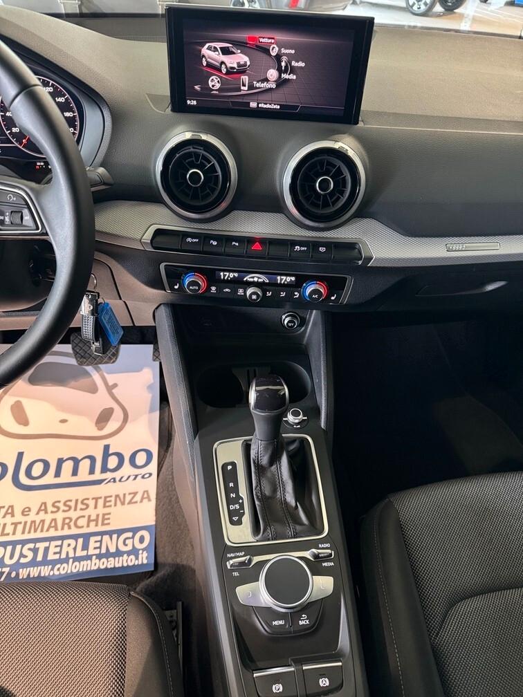 Audi Q2 35 1.5 tfsi Advanced s-tronic Led App conn Cam Pano 17"